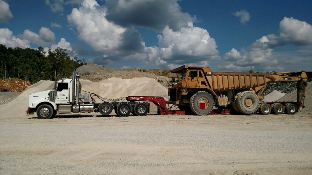 Heavy Duty Hauling For Heavy Equipment - Four R Solutions